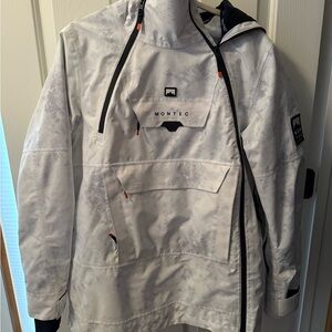 Montec White Snow Jacket